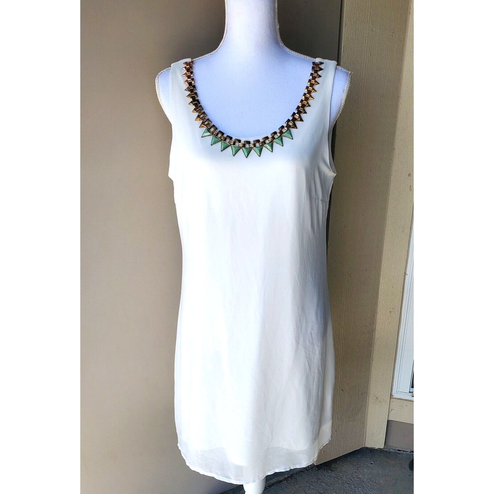 Three Hearts Mini‎ Dress Womens Medium White Gold Green Metal Aztec Neck Lined